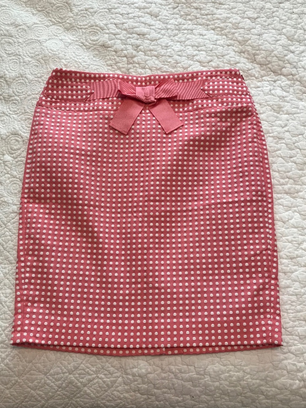Loft knee length pink pencil skirt with white polka dots & ribbon bow (2)